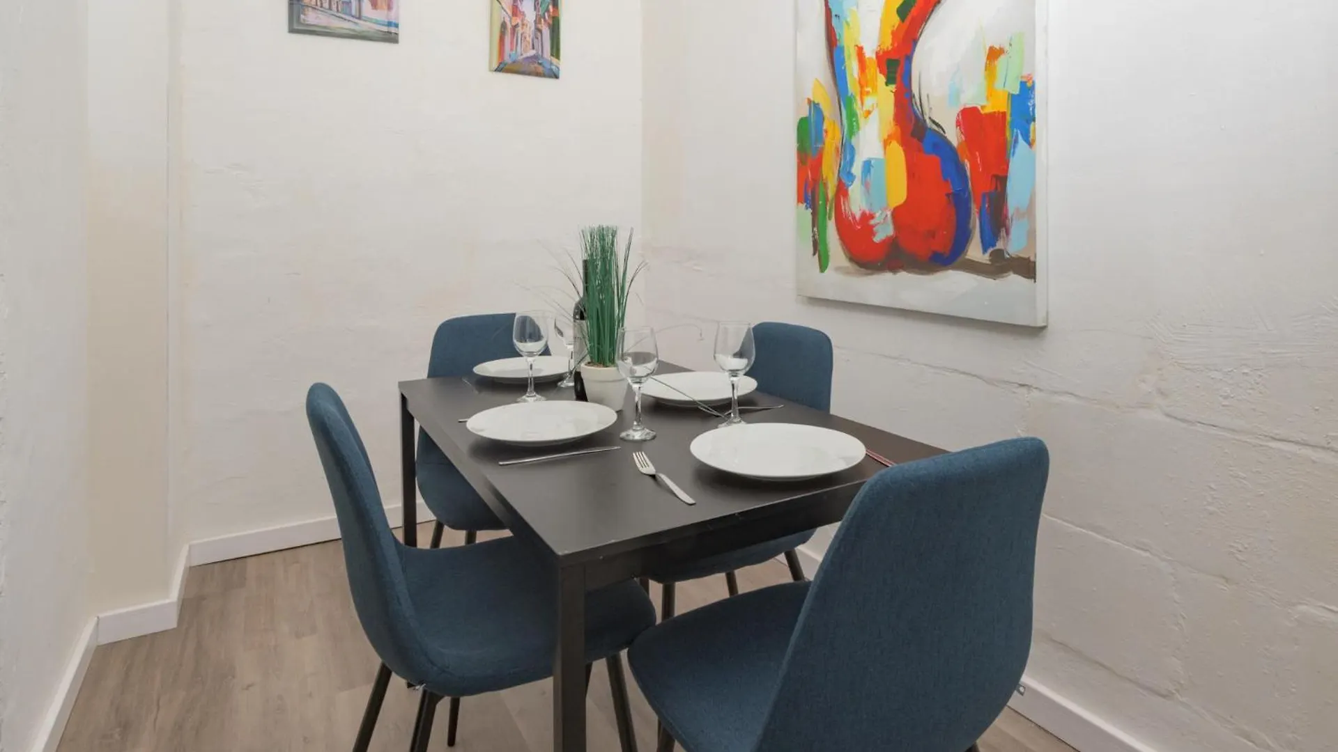 Stylish Valletta 2 Bedrooom City Centre Apartment With Terrace