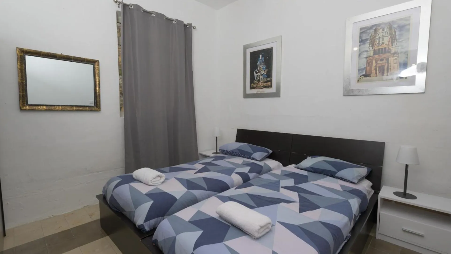Stylish Valletta 2 Bedrooom City Centre Apartment With Terrace